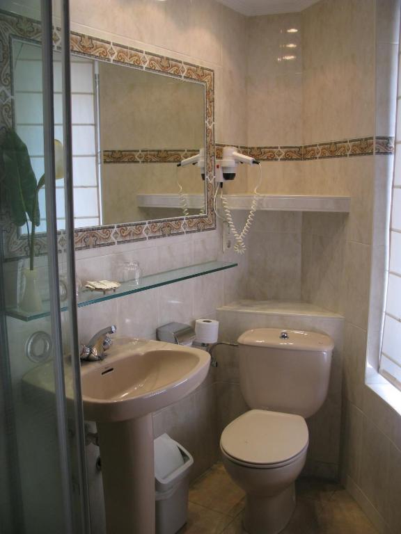 Hostal Bahia San Sebastian Buitenkant foto