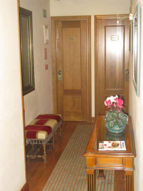 Hostal Bahia San Sebastian Buitenkant foto