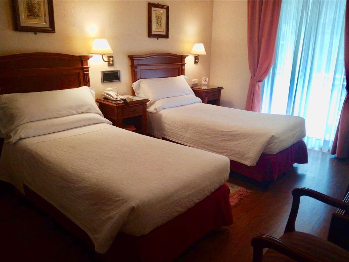 Hostal Bahia San Sebastian Buitenkant foto